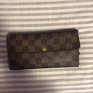 Louie Vuitton wallet